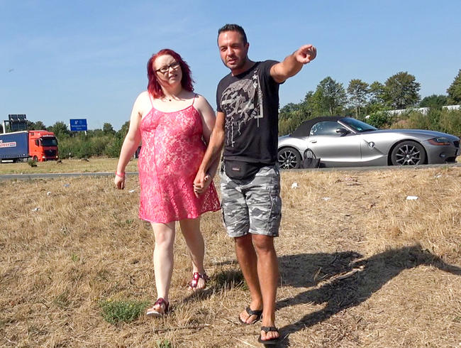 CHUBBY TEENNYFOTZE FUCKED AT REST AREA
