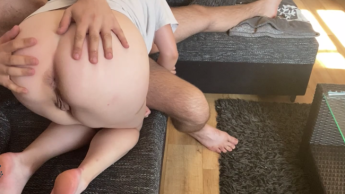 Sunday CREAMPIE on the couch!