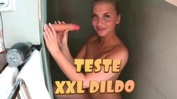 BUBBLING – FUCKING – ORGASM !!! XXL DILDO IN THE SHOWER !!!
