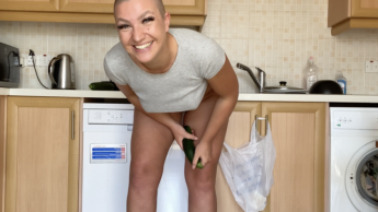 Caught by stepsister with zucchini! – Am I deflowered now ?!