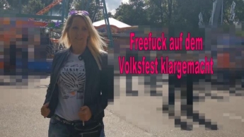 Fan fuck! Recognized and fucked at the folk festival