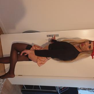 Girlyboy123 Girlyboy123