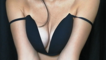 Real woman orgasm from nipple play