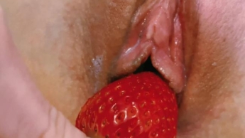 Who will eat the strawberry?