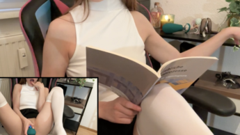 I’d rather have a cock than books!! Alien dildo makes me come while studying?!?