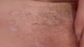 Horny pussy in the hot bath ??????