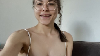 Limit crossed! I never wanted to show my pussy this close