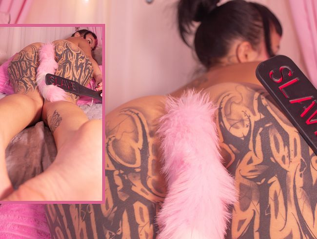 Ariana fucks her ass with a plug and spanks her ass hard