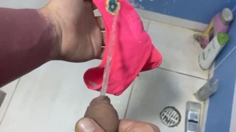 I pee in pink PANTIES with a flower