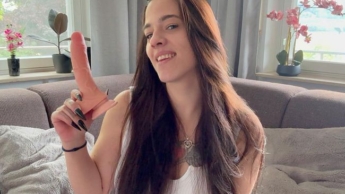 Am I a riding girl now!? My first time riding a dildo