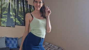 I’ve NEVER done this before! I’m testing a butt plug for the first time.