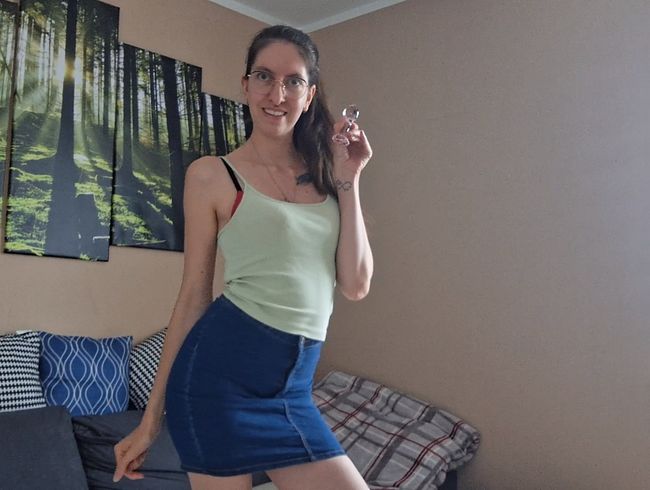 I’ve NEVER done this before! I’m testing a butt plug for the first time.