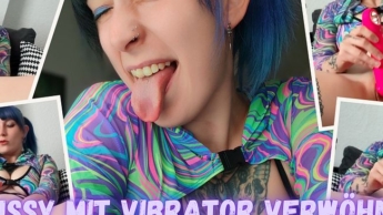 My pussy couldn’t get enough – Orgasm with vibrator