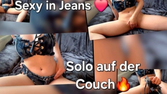 SB SOLO I’ll do it myself! Sexy jeans outfit on the couch