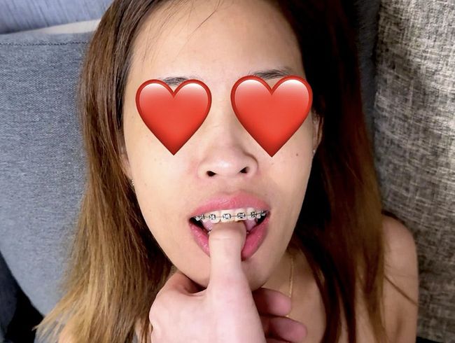 Young Asian girl gets fucked on camera for the first time!!!