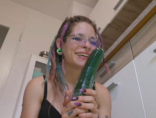 Youth Research 2.0 | Zucchini Challenge – Goodbye toys, limits tested!