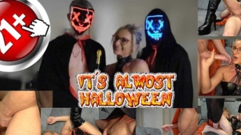 Halloween Horror!!! Sandwich Masa ker with Strange Men!!!!