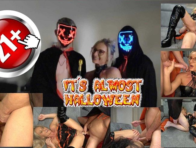 Halloween Horror!!! Sandwich Masa ker with Strange Men!!!!