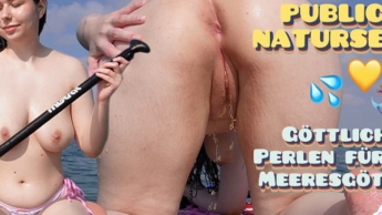 PUBLIC–PISS!! – SURFER GIRL wets herself (close up)