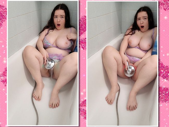 Now it’s going to get wet!!! Mermaid satisfies herself with a water jet!