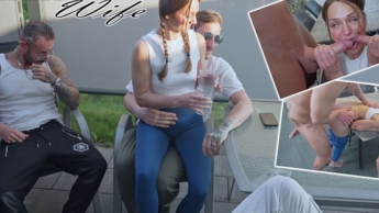 spontaneous foursome with friends at the dining table