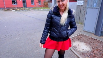 From Advent singing straight into a MILF’s ass | High school nerd (18) squirts twice…