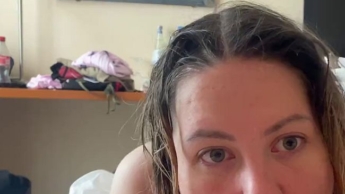 Porn star Maria Gail has sex in the apartment