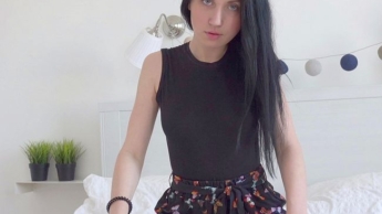 Sweet 18-year-old beginner at her first casting