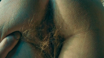 Very Hairy Slave Pussy with Dirty Feet takes a Pee – UnicornDisney