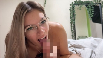 Will my roommate notice? I’m getting an XL load!