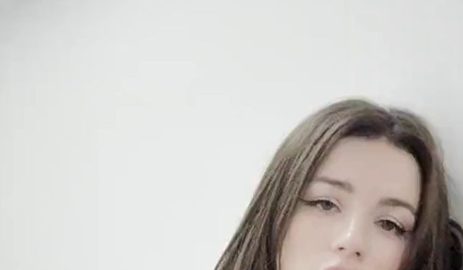 Double penetration makes me come. Dildo and vibrator in my pussy.