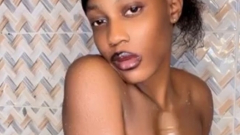 Come take a golden shower with me ???