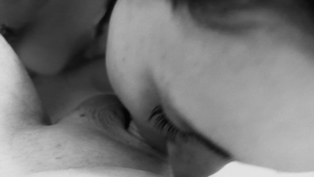 Blowjob in the bathtub